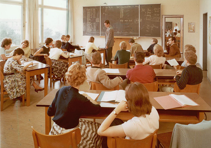 Klassenzimmer in der HoFa im Juni 1962